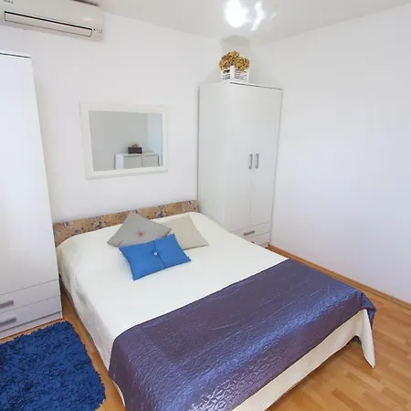 펜션 House With A Parking Space Gornji Tucepi, Makarska - 11370